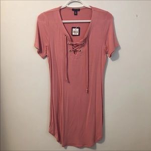 Short sleeve lace up dress